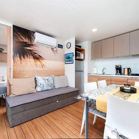 Mobile Home Masa 163, Camp Porton Biondi Rovinj Zewnętrze zdjęcie